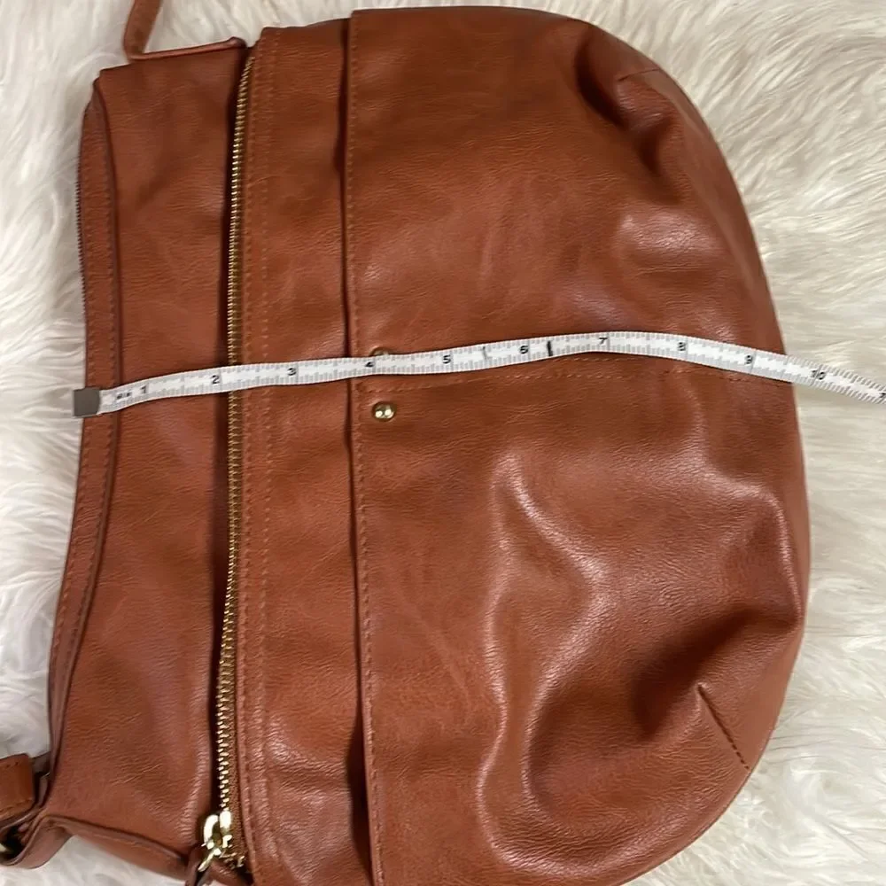 Source Unknown brown shoulder